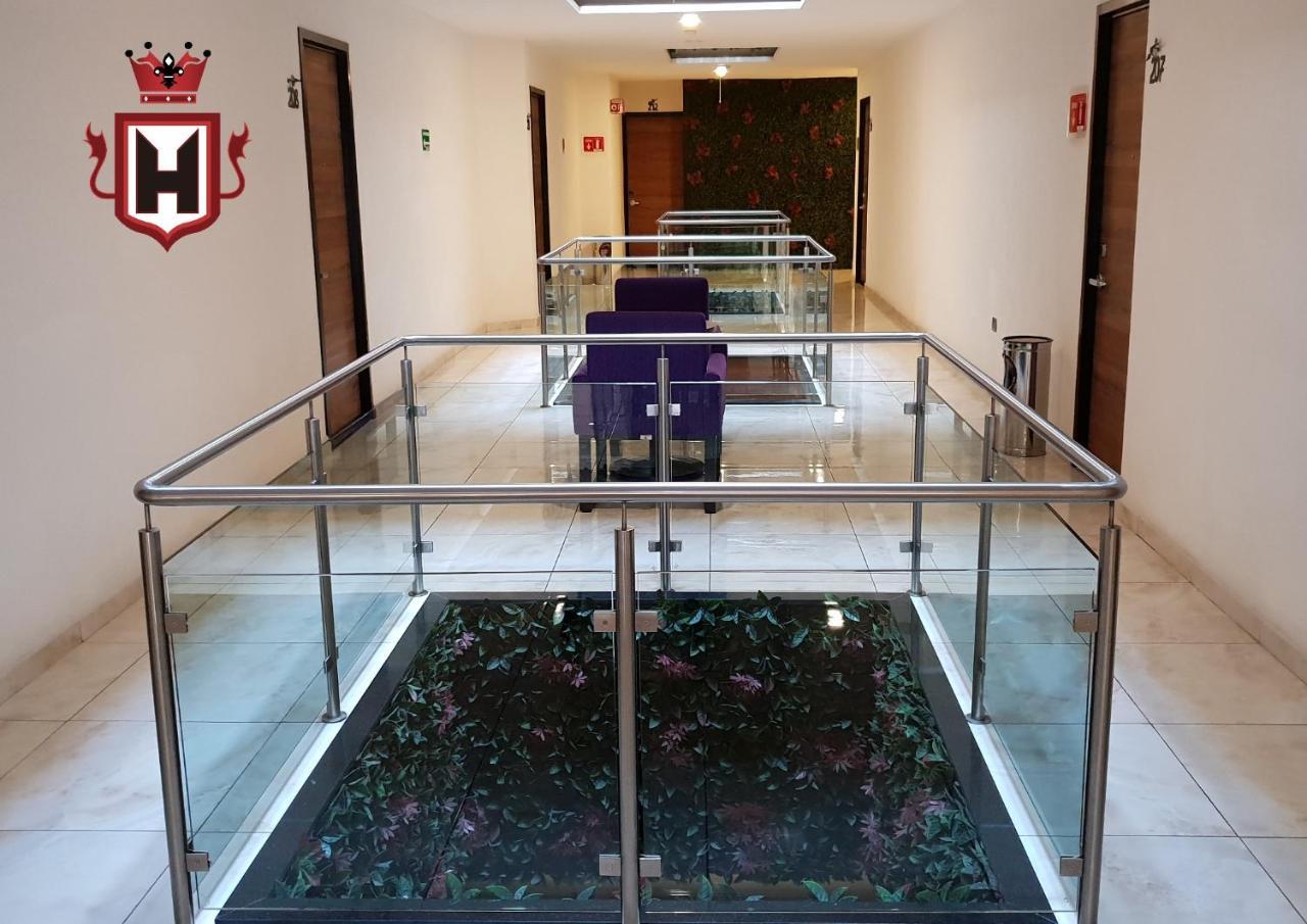 Hotel Leones Puebla Bagian luar foto